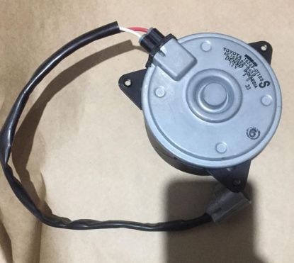Picture of 16363-0T100 Motor quạt làm mát giàn nóng két nước Toyota Corolla Altis